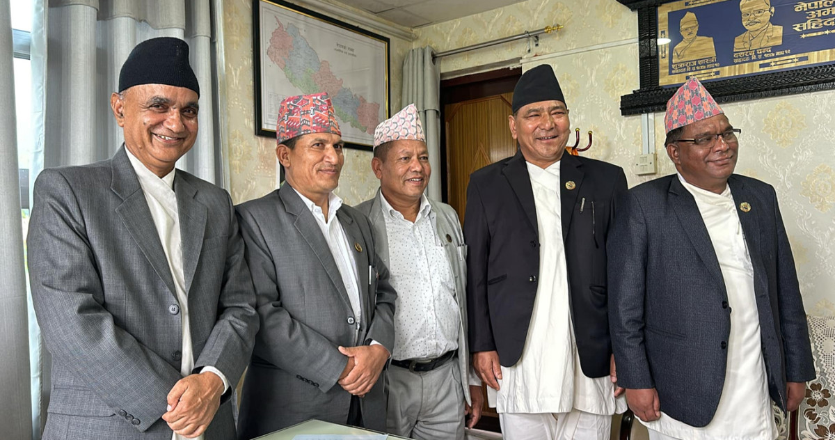 कर्णाली सरकारबाट बाहिरियो माओवादी