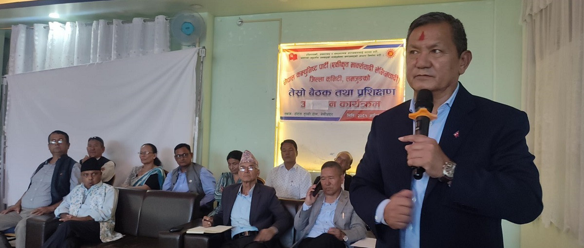 वर्तमान सरकार मुलुकको अर्थतन्त्र विकासमा केन्द्रित छ : सञ्चारमन्त्री