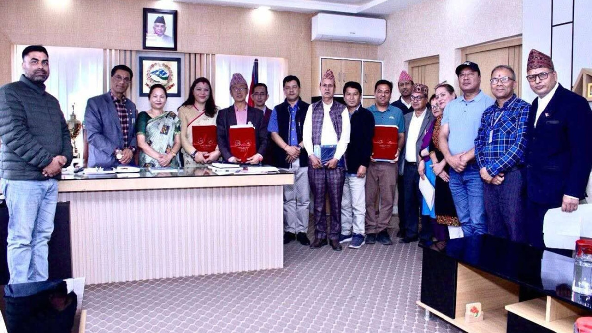 चन्द्रागिरिद्वारा कीर्तिपुर, धुनिबेँसी र दक्षिणकाली नगरपालिकालाई सहयोग