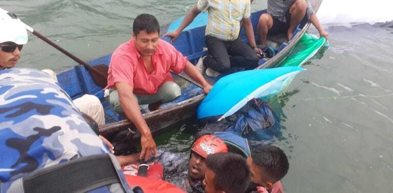 पोखरामा दुई वटा प्याराग्लाइडिङ दुर्घटना, चार जनाको सकुशल उद्धार