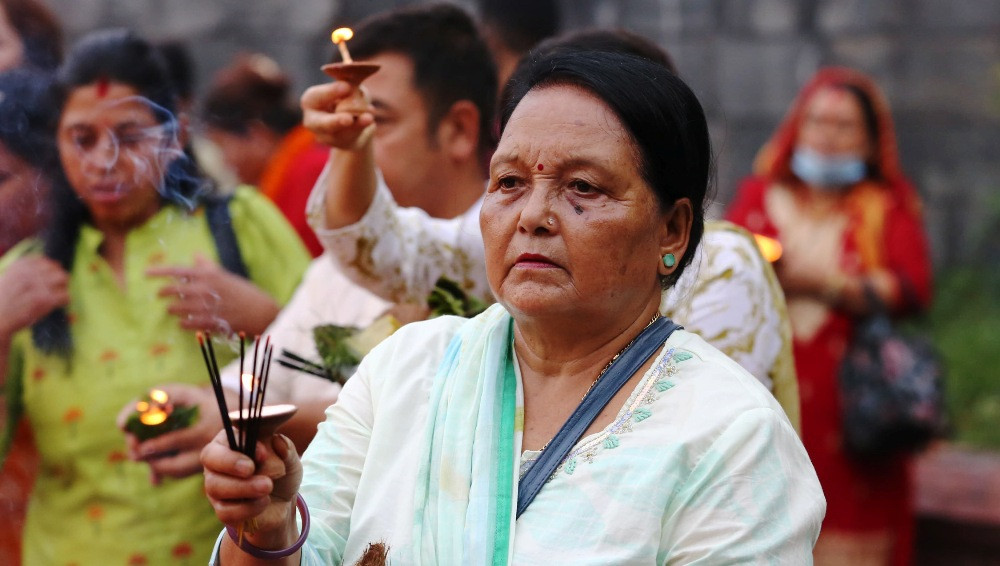 साउनको पहिलो सोमबार, पशुपतिनाथ मन्दिरमा बिहानैदेखि भक्तजनहरूको घुइँचो हेरौँ पशुपतिनाथ परिसरका केही( तस्बिर)