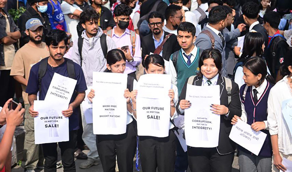 जेनजीको आन्दोलनले काठमाडौँको यातायात सेवा अस्तव्यस्थ, हवाई उडान सामान्य