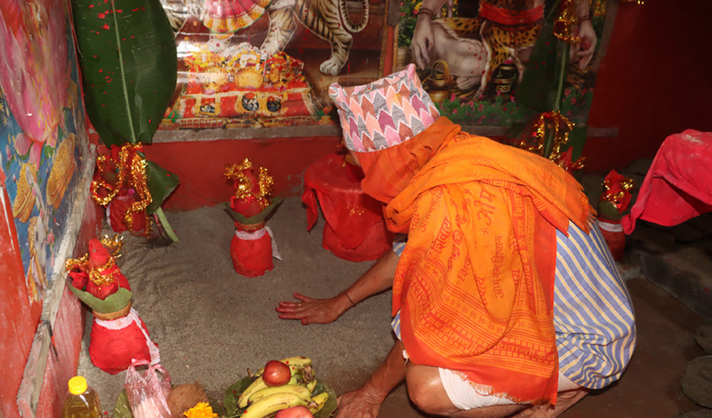 आश्विन शुक्ल प्रतिपदाः हनुमानढोकाको दसैँ घरमा वैदिक विधिपूर्वक घटस्थापना