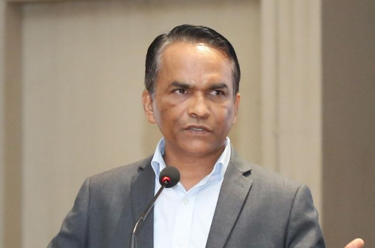 बैंकहरुले ‘लोन प्याकेज’ पुनरावलोकन गर्नुपर्छ : गभर्नर
