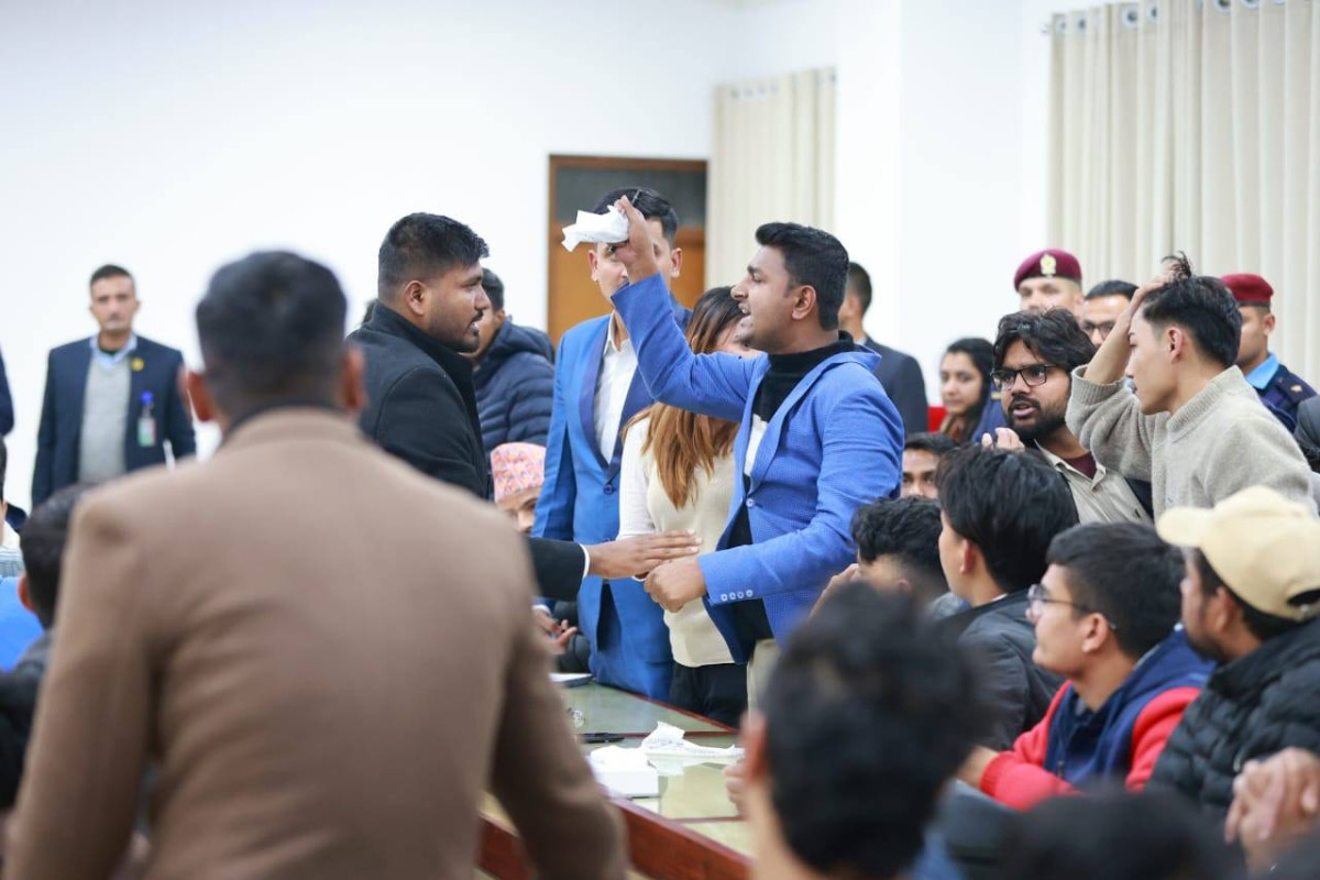 सरकारसँगको सम्झौतामा राष्ट्रपतिको सही चाहियो भन्दै जेन–जीबीच नै चर्काचर्की