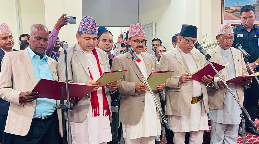 लुम्बिनीमा मन्त्रिपरिषद् हेरफेरः पाँच मन्त्री नियुक्त, कसलाई कुन मन्त्रालय ?