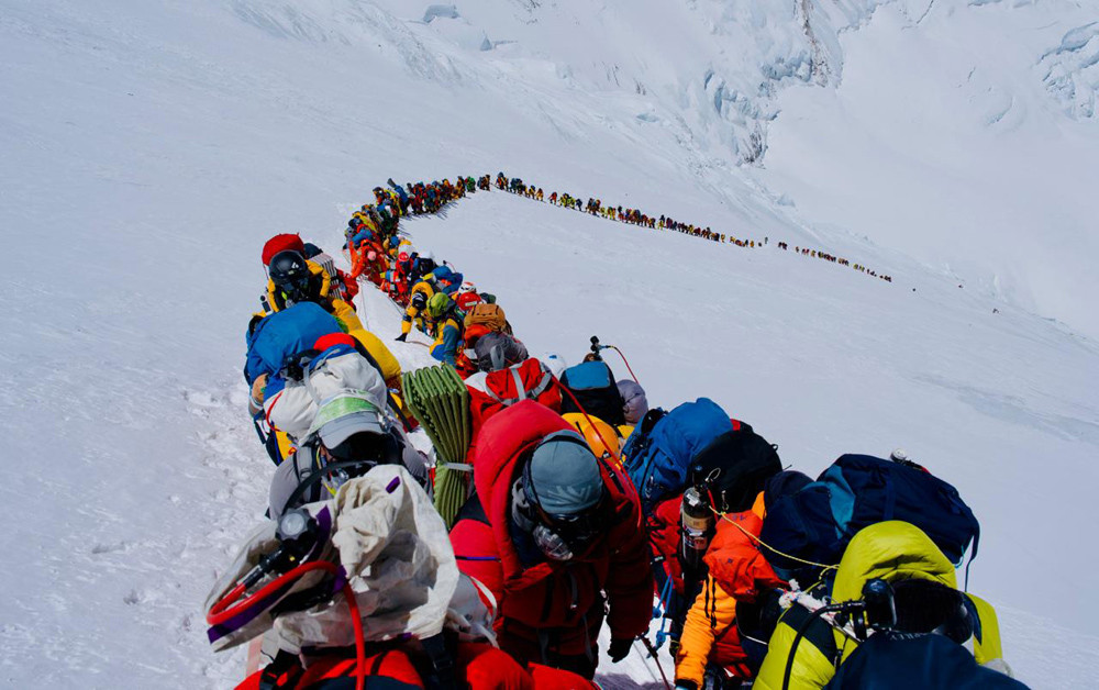 सगरमाथासहित ३१ हिमालमा आरोहण सम्पन्न, १,१९५ आरोहीबाट एक अर्ब २६ करोड राजस्व ‌संकलन